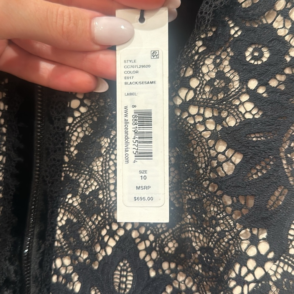 Alice and Olivia Dress - Picture 4 of 5